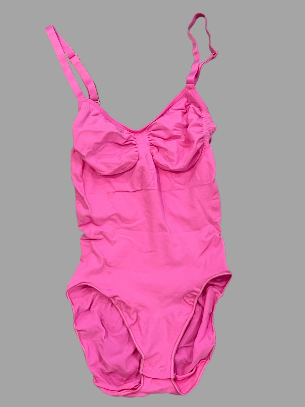 NWOT SKIMS Seamless Sculpt Brief Bodysuit Pink